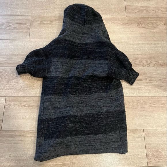 Vince Cashmere Wool Black Striped Short Sleeve Open Front Hooded Cardigan Size S - Picture 4 of 4